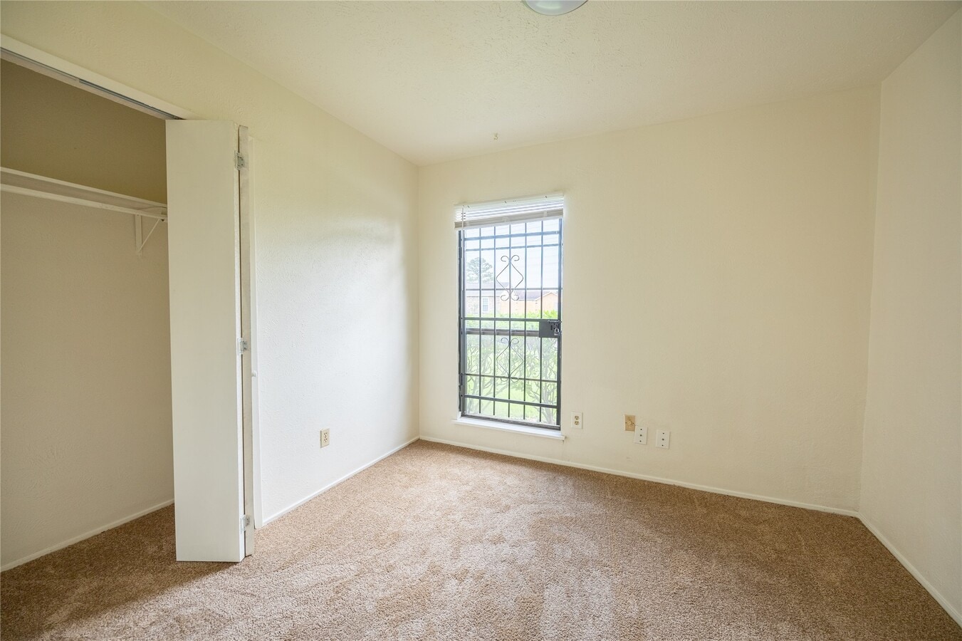 Photo - 14658 Flair Dr