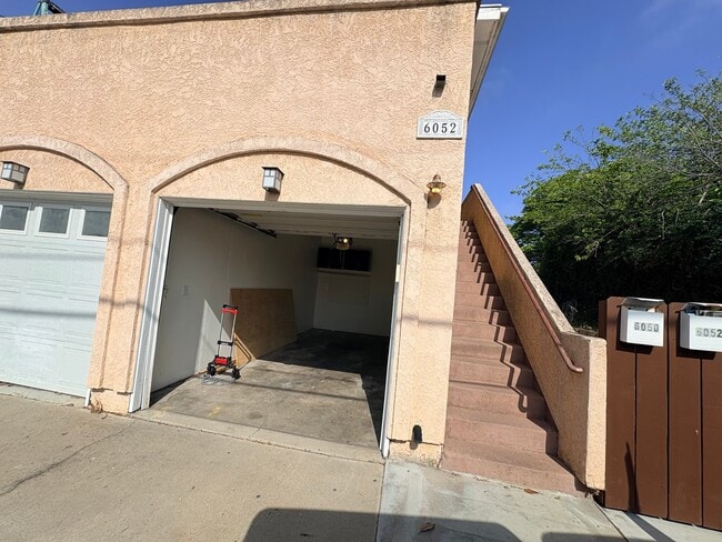 Photo - 6052 Horton Dr