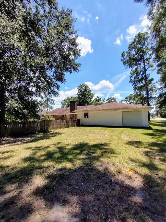 Photo - 7640 Laurie Ln