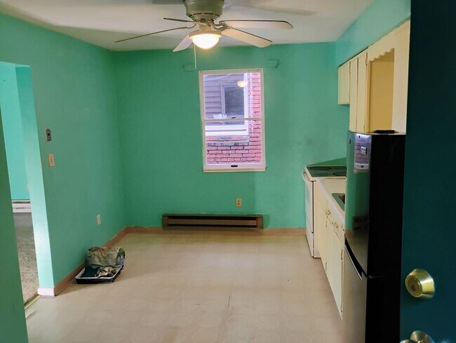 Photo - 560 McKean Ave Unit apt # 6