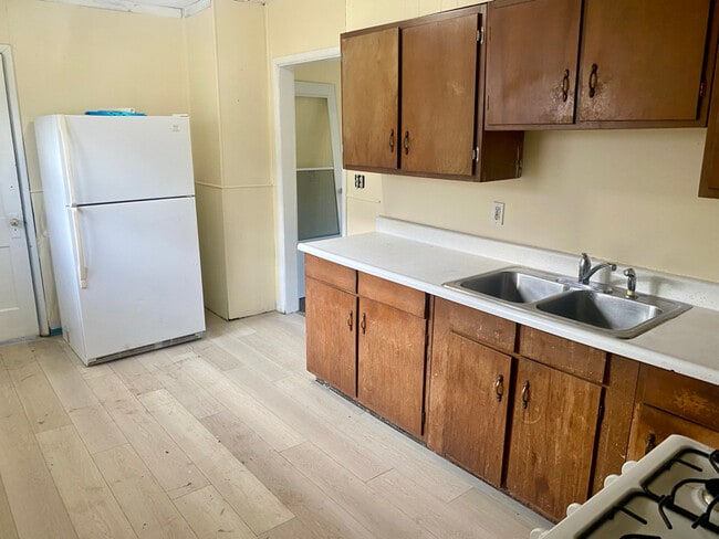 Photo - 1138 Kohler Ave