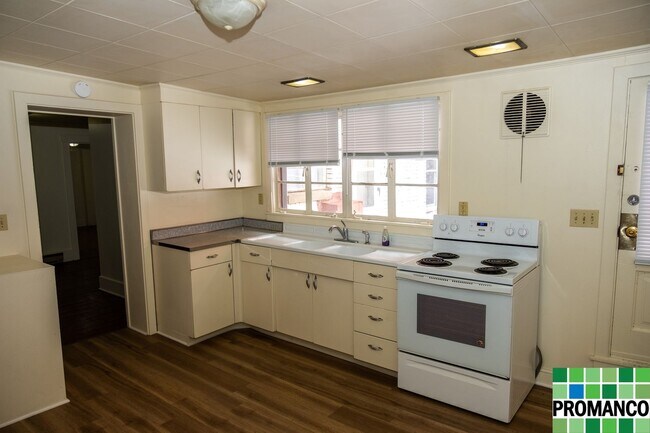 Photo - Putnam Realty - 114 1/2 Putnam Street Unit 114 1/2 #3 Putnam