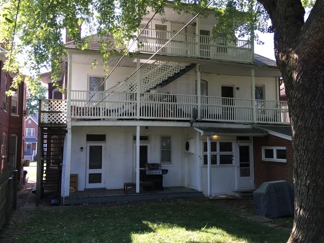 Photo - 925-927 Hamilton Blvd Apartments