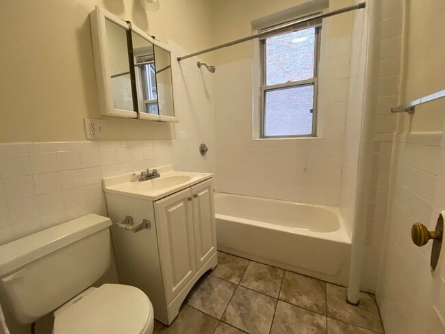 Photo - 327 Huntington Ave Unidad 15