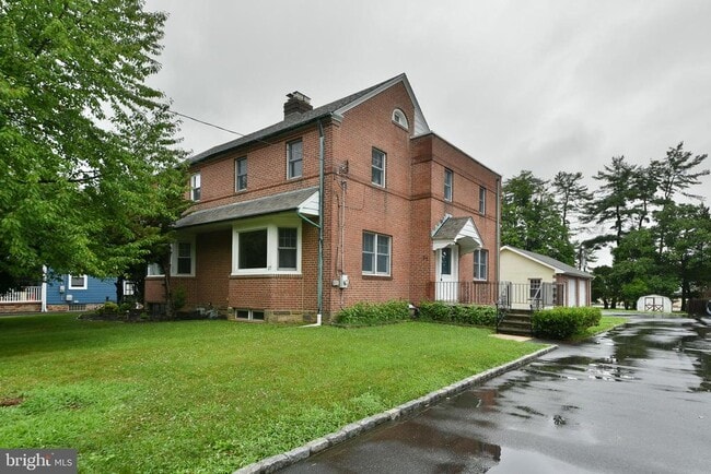 Photo - 27 Bysher Ave