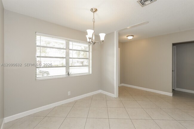 2200 N 55th Ave