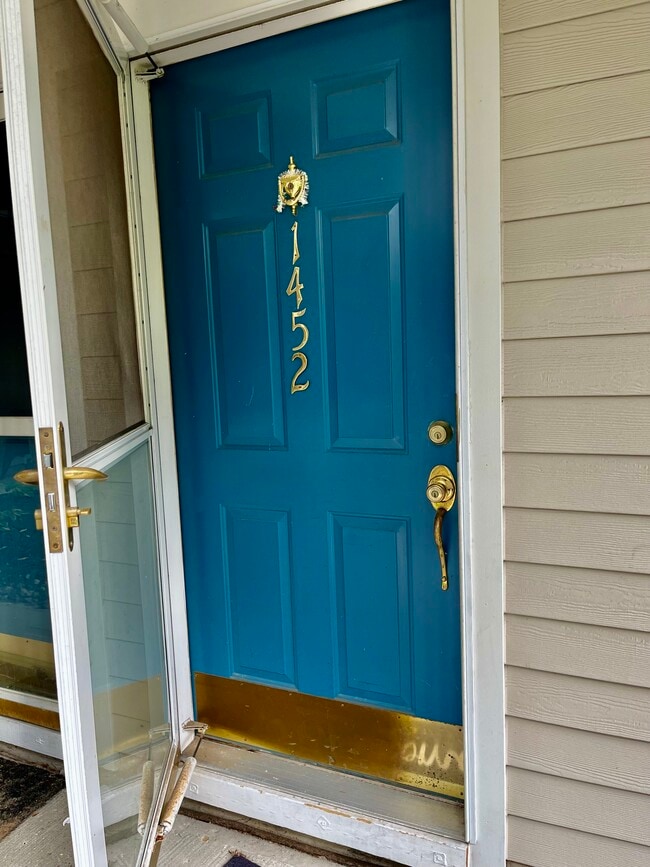 Photo - 1452 York St Unit 1452