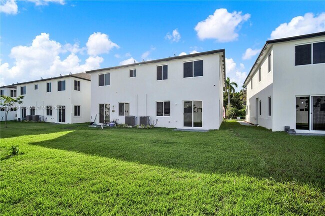 Photo - 22535 SW 125th Ave