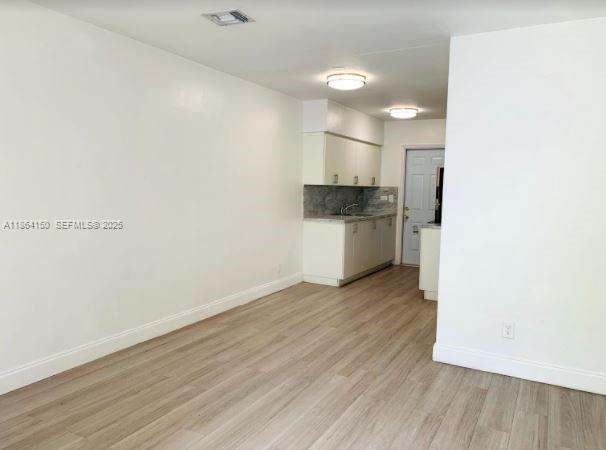 Photo - 738 NE 86th St Unidad 5