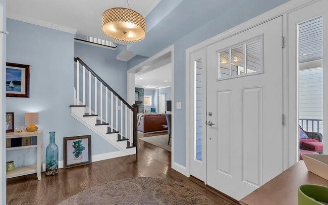 Photo - 16 E Church St