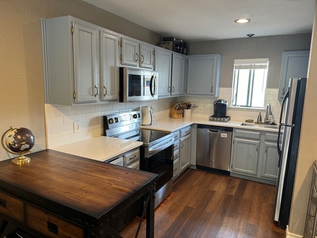 Photo - 2605 Enfield Rd Unidad 222