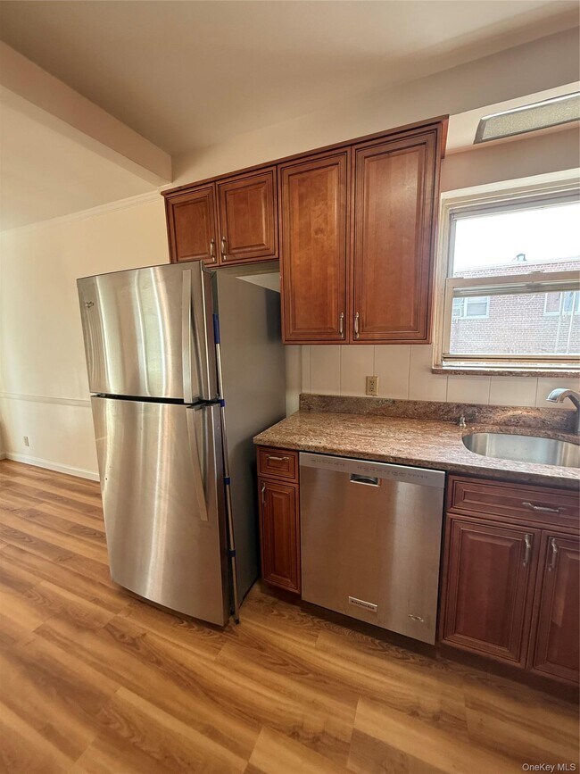 Photo - 59-28 72nd St Unidad 2