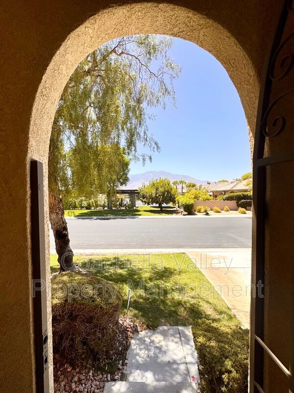 Photo - 138 Shoreline Dr