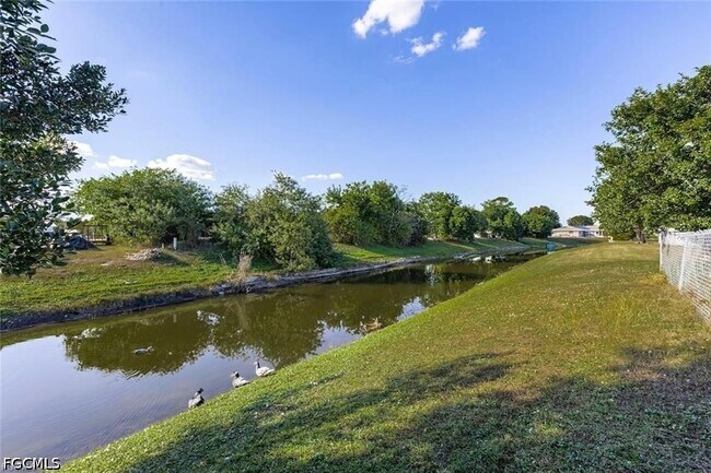 Photo - 211 S Lake Dr
