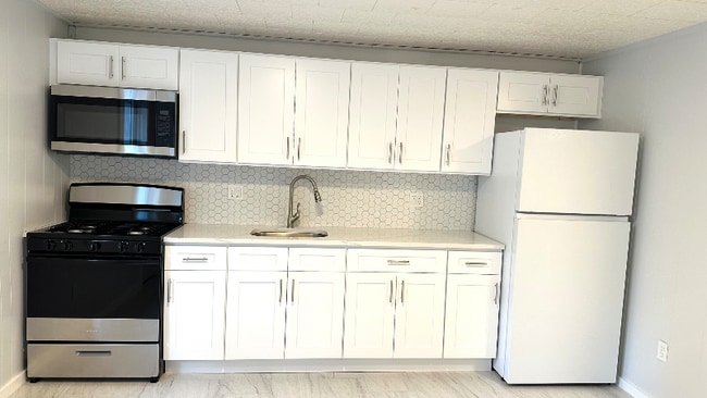 Photo - 48 Mechanic St Townhome