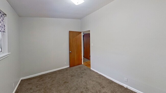 Photo - Broadmoor Shopping Center