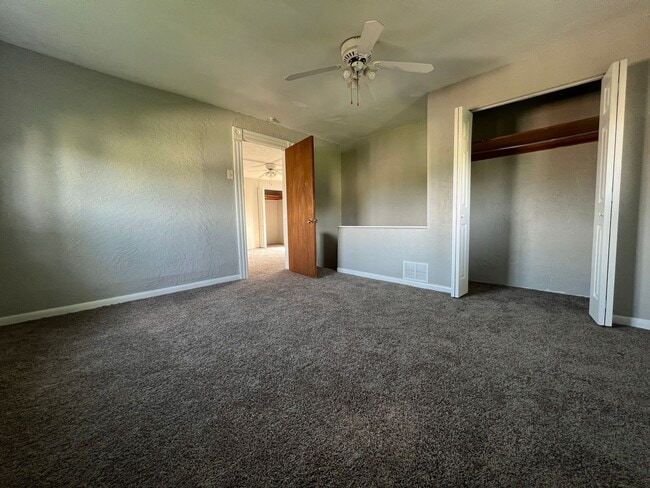 Photo - 3BR Retreat Minutes from The Waterfront Shopping & Dining
