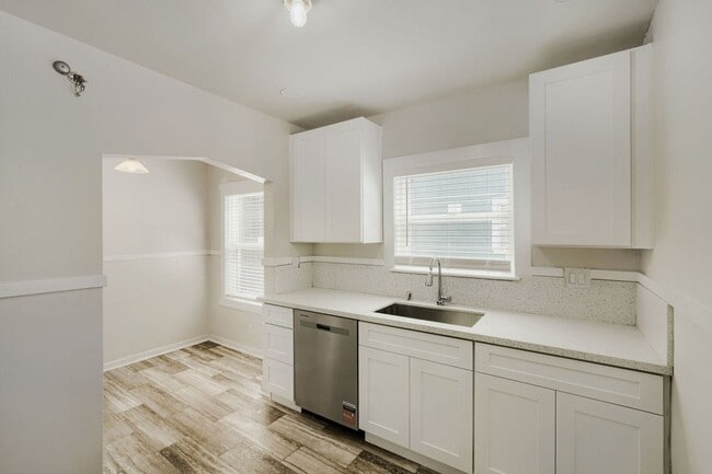 Photo - 153 18th Ave