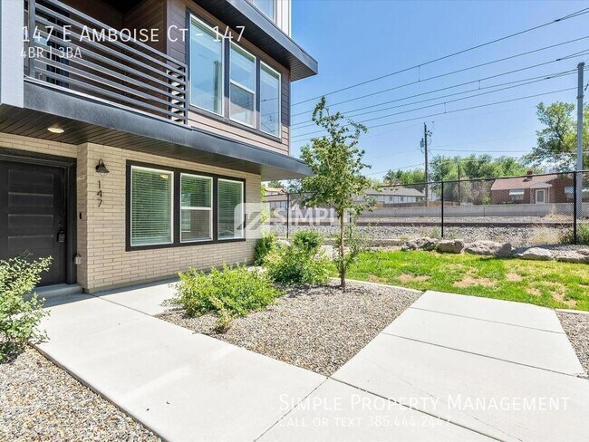 147 E Amboise Ct Unit 147