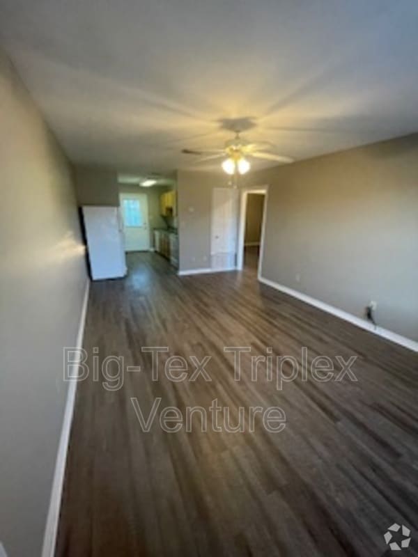 Building Photo - 267 N Pecan St Rental
