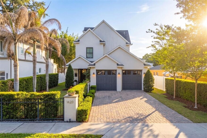 1420 Magnolia Ave