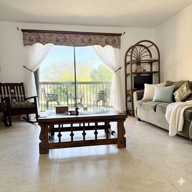 Building Photo - 7965 SW 86th St Unit 126