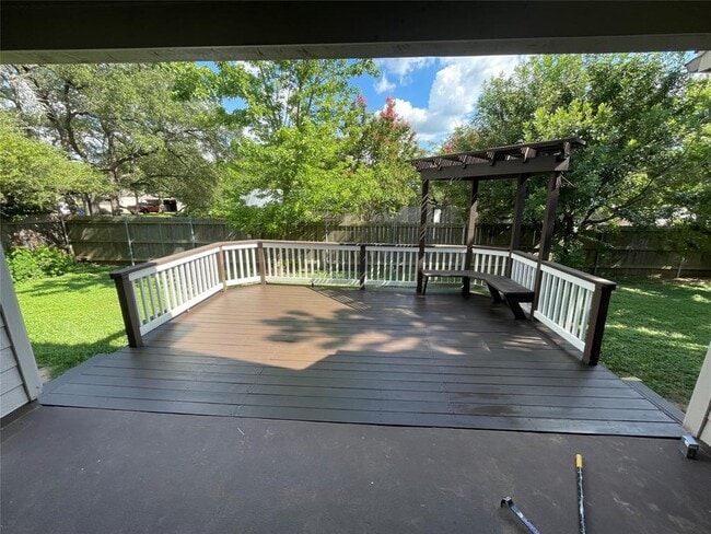 Photo - 5413 Batak Ln