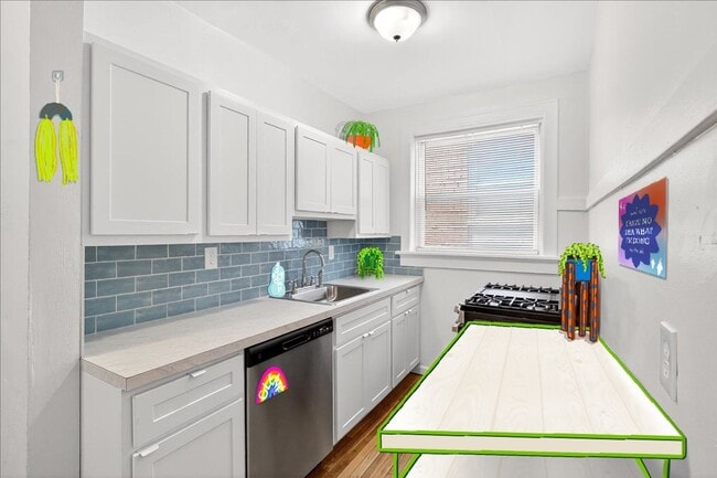 Building Photo - For a Rainy Day Unit 4966 - 1096 Rental