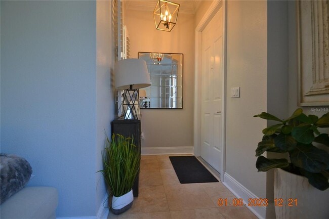 2405 Victoria Gardens Ln