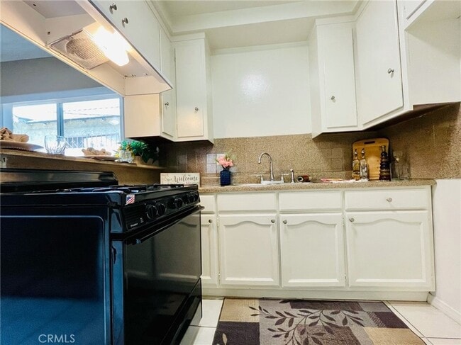 Photo - 12437 Harris Ave Unidad K