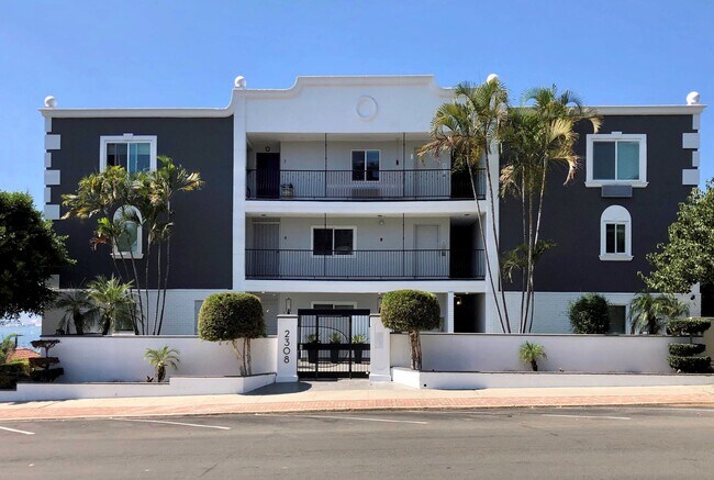 The Tiffany At Bankers Hill Apartments For Rent In San Diego Ca Forrent Com