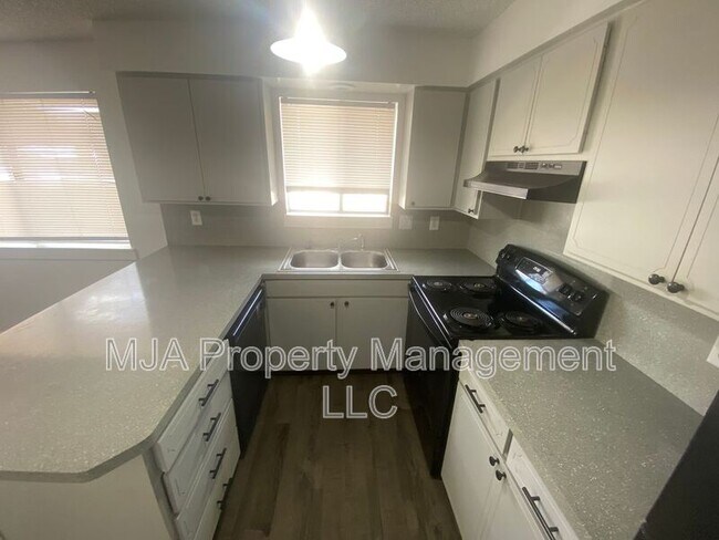 Photo - 1428 W 300 N Unidad 03