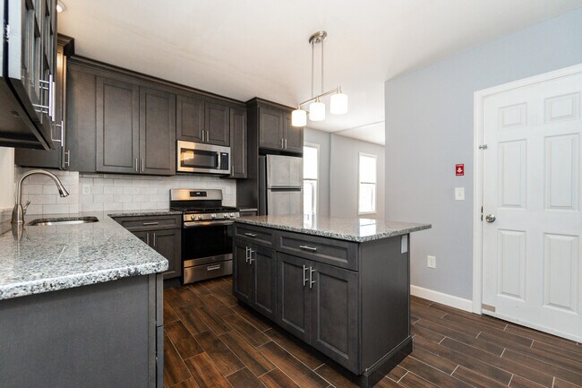 Photo - 157 Spring St Unit 1
