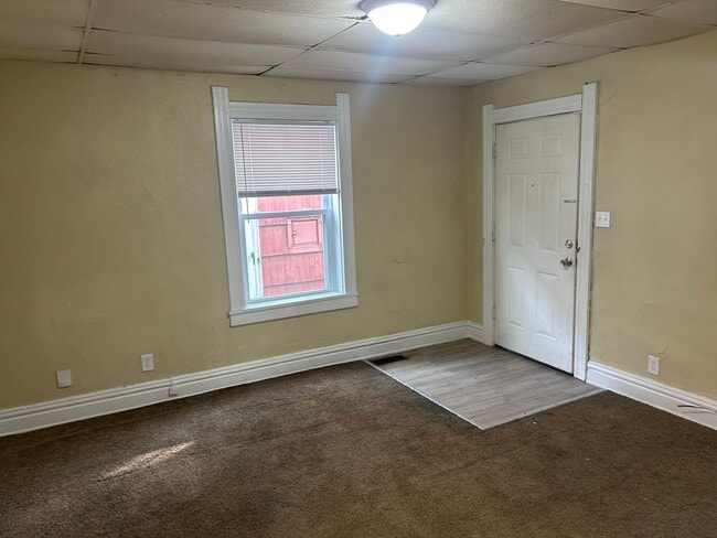 Photo - 2341 Caledonia St Unit Lower