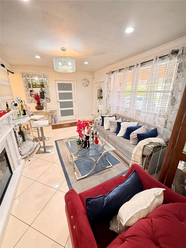 Photo - 7666 La Salle Blvd