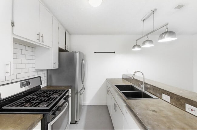 Photo - 3408 Dolphin Dr