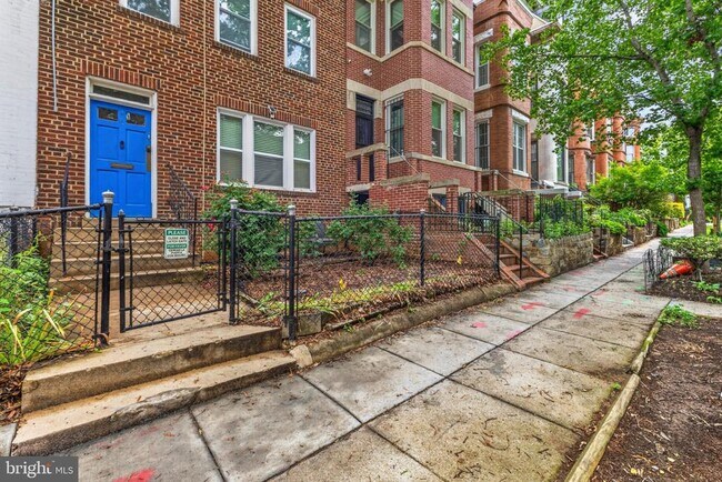 46 Quincy Pl NE