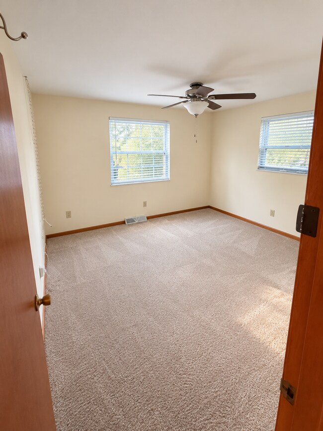 1017 Folkestone Rd Unit A