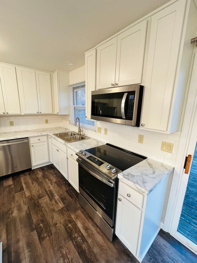 Photo - Beautifully updated 3 bedroom 2 bath duplex