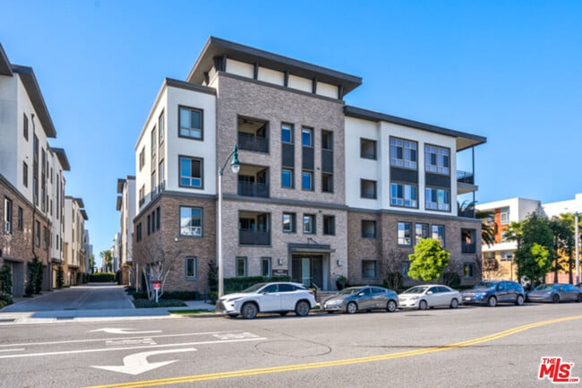 Building Photo - 5837 Village Dr Unit 3 Rental