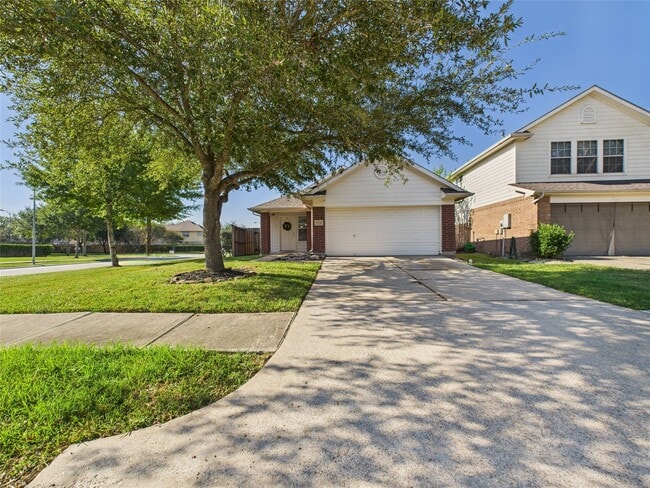 Photo - 3318 Field Manor Ln