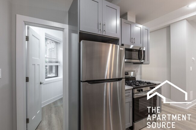 Photo - 441 W Belden Ave