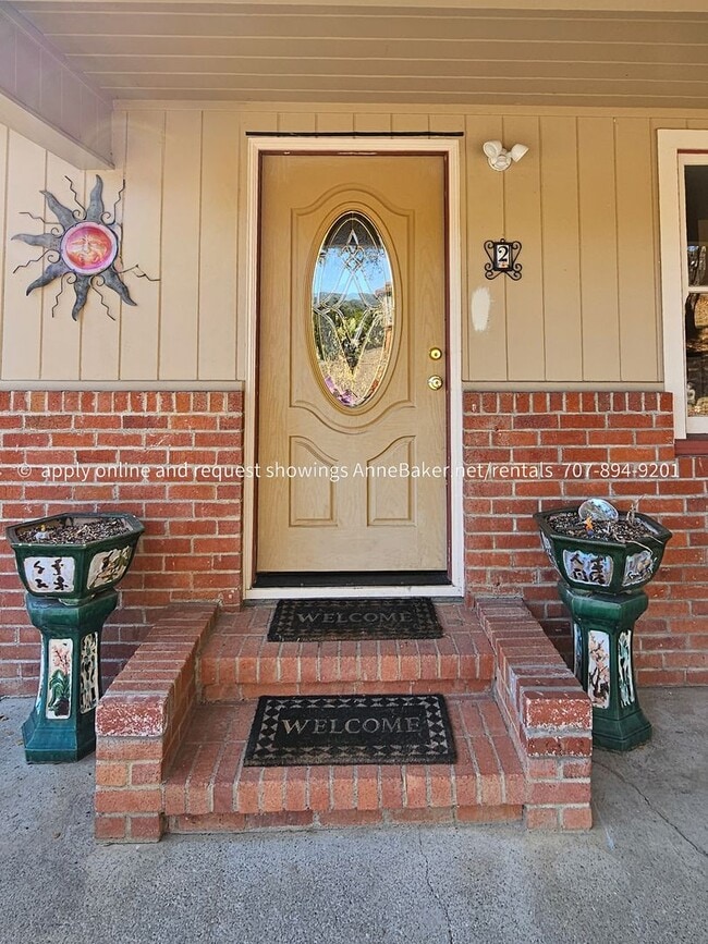 Photo - Exquisite Home among the Oak Trees