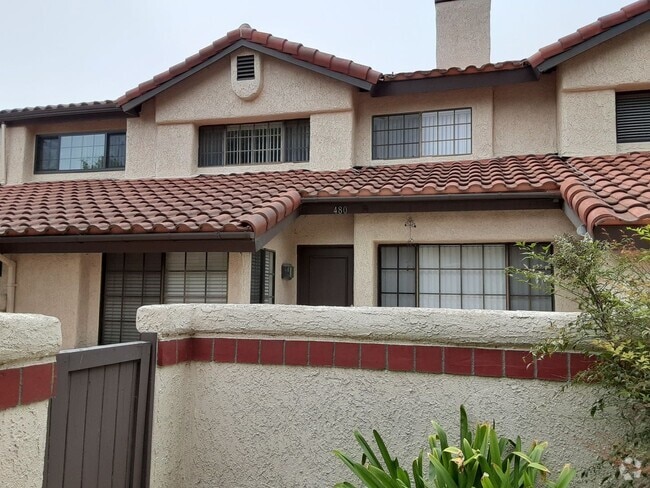 Building Photo - 480 Las Palomas Dr Rental