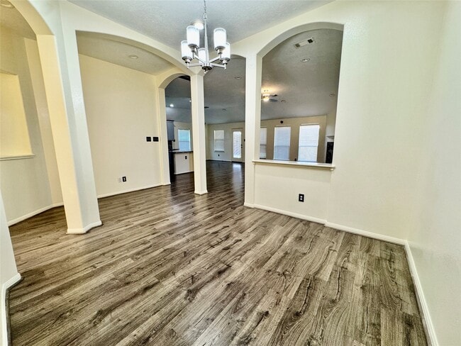 Photo - 7617 Waterlilly Ln