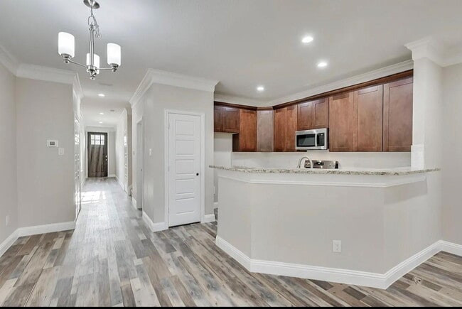 Photo - Spacious Townhome Near Several Parks