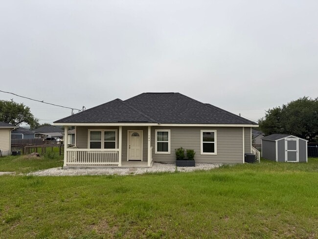 Building Photo - NEW ON MARKET