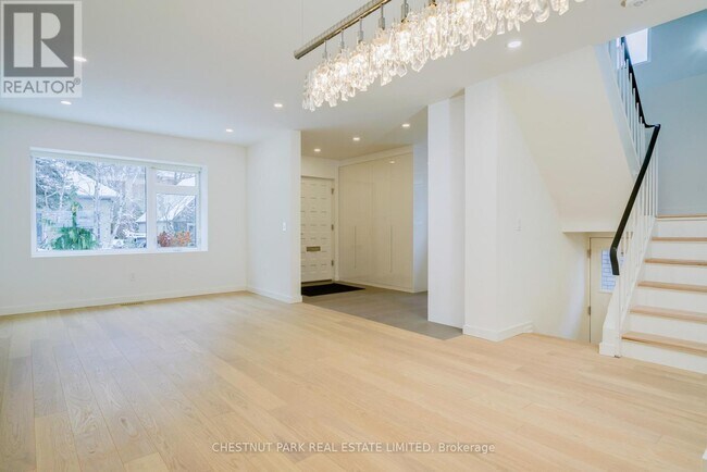 Photo - 116 Boulton Dr