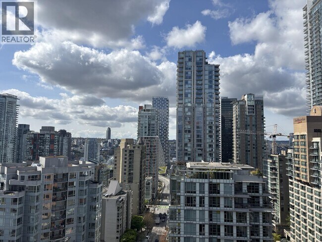 Photo - 1189 Howe St Unit 2306