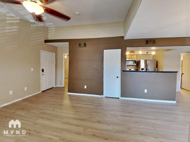 Photo - 45 Maleena Mesa St Unit 725